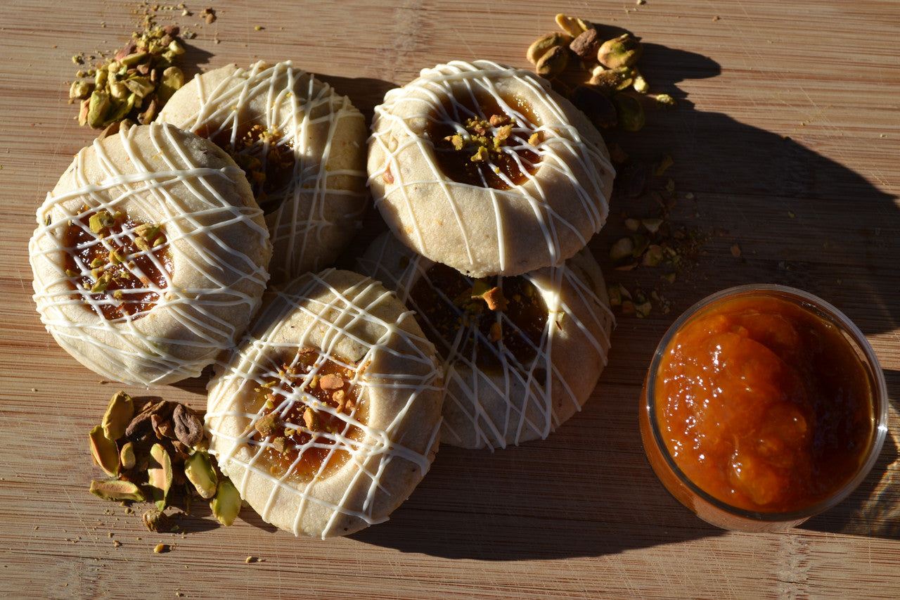Pistachio Apricot Shortbread Cookies